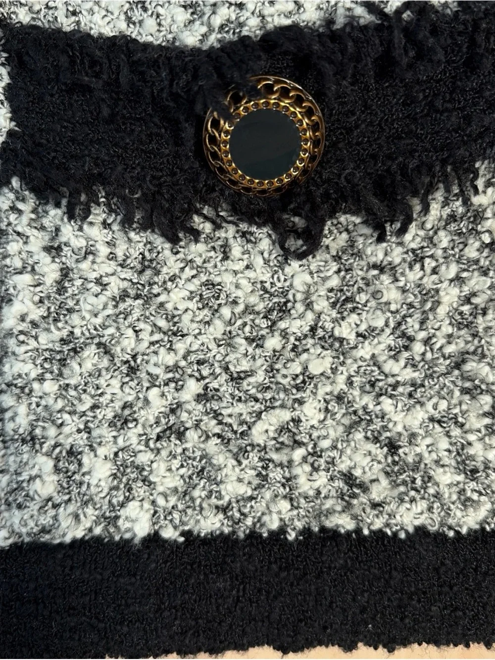 L’AGENCE Arielle Tweed Bouclé Jacket White Black Gold Buttons Designer